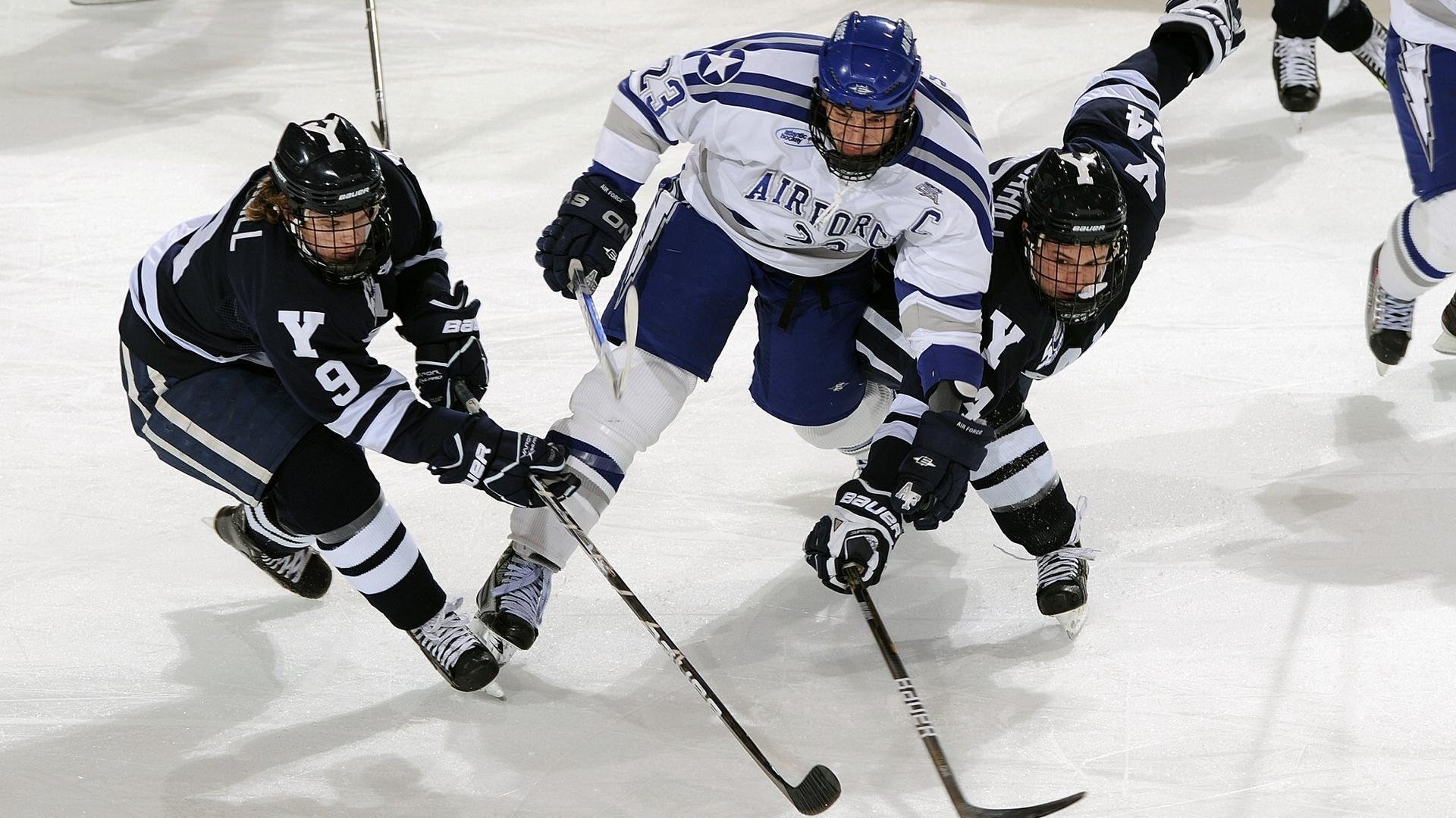田径运动员不断刷新个人纪录
